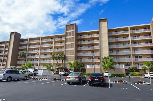 Photo - 18650 Gulf Blvd Unit 305