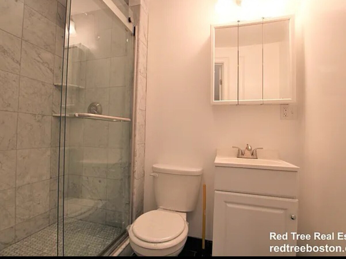 Photo - 252 Newbury St Unit 6