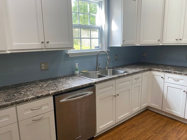 Photo - 9837 N Olde Towne Wynd SE
