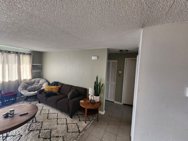 Photo - 525 W Twilight Ct