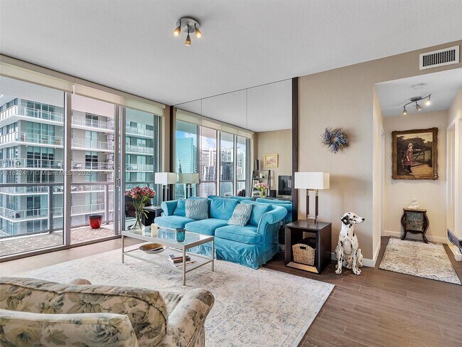 Photo - 1111 SW 1st Ave Unidad 3217-N Rental