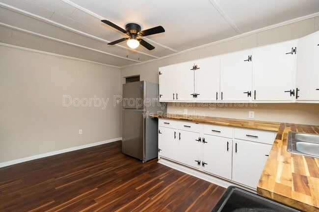 Photo - 207 Napier St