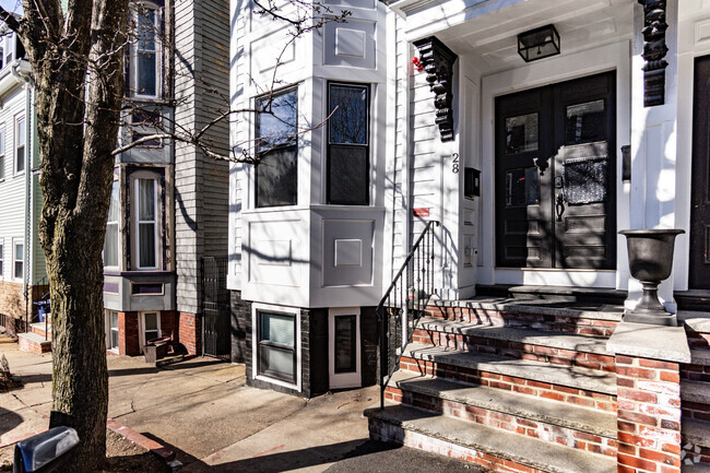 Building Photo - 28 Telegraph St Unit 2 Rental