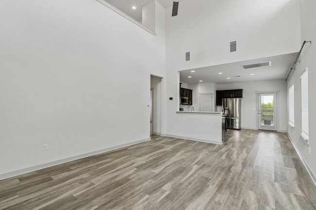 Photo - 8312 Mimi Ln