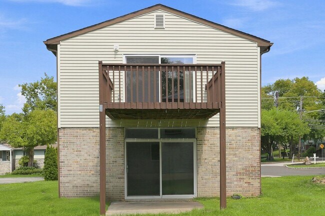 Photo - 2824 Moreland Rd Unit 2