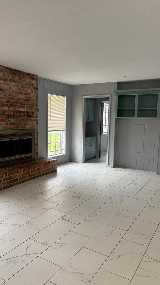 Photo - 8838 Stroud Dr