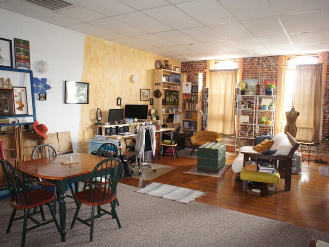 Photo - 313 N Broadway Unidad 313-201