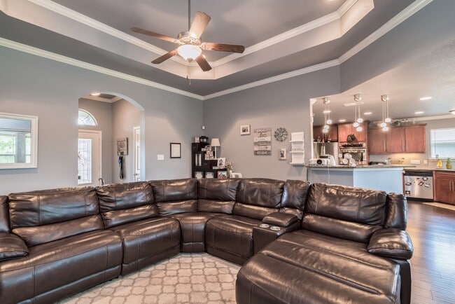 Photo - ** BEAUTIFUL 3 BED/ 2 BATH HOUSE **