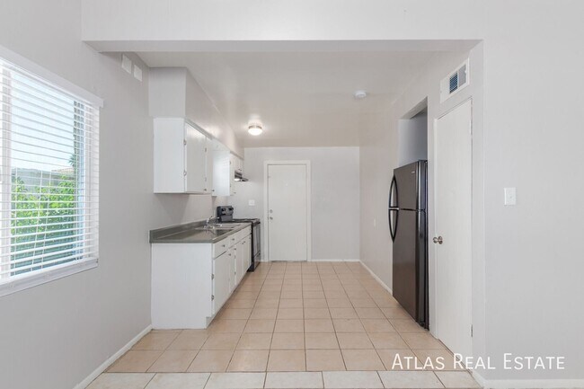 Photo - 2124 W Turney Ave