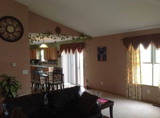 Photo - 8575 Fernbrook Dr