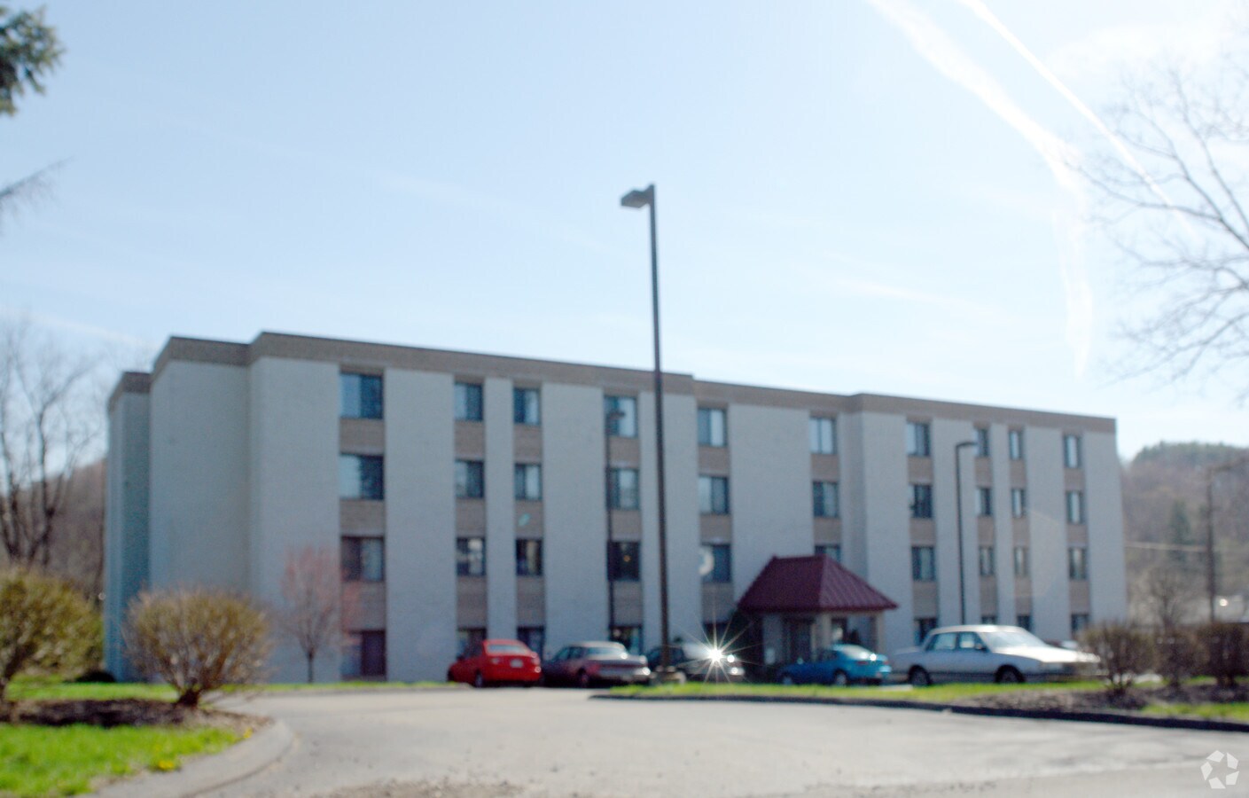 Photo - West Deer Manor