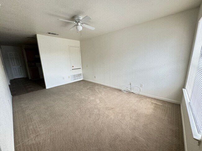 Photo - 3701 Ys Pak Ct Unidad B