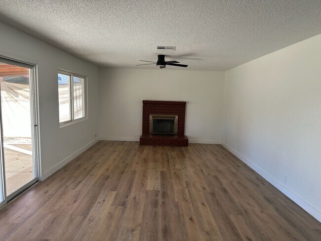 Photo - 10153 Martin Rd