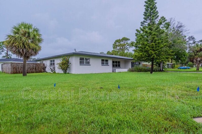Photo - 4600 Venetian Blvd NE