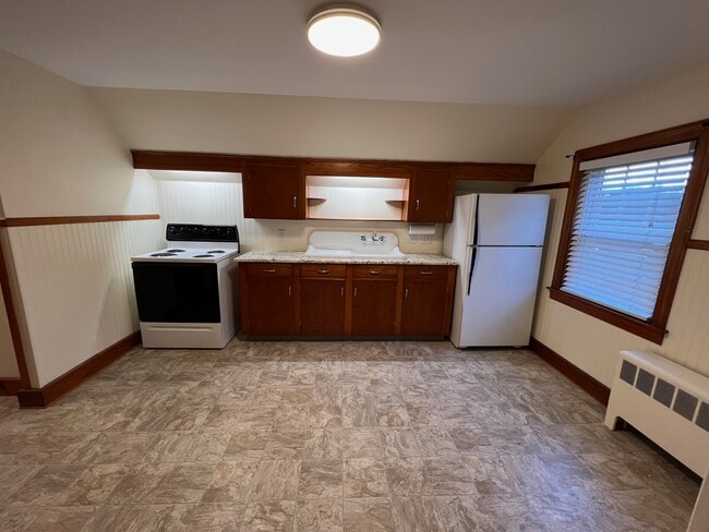 Photo - 964 Wellington Rd