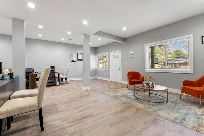 Photo - Decatur Gardens