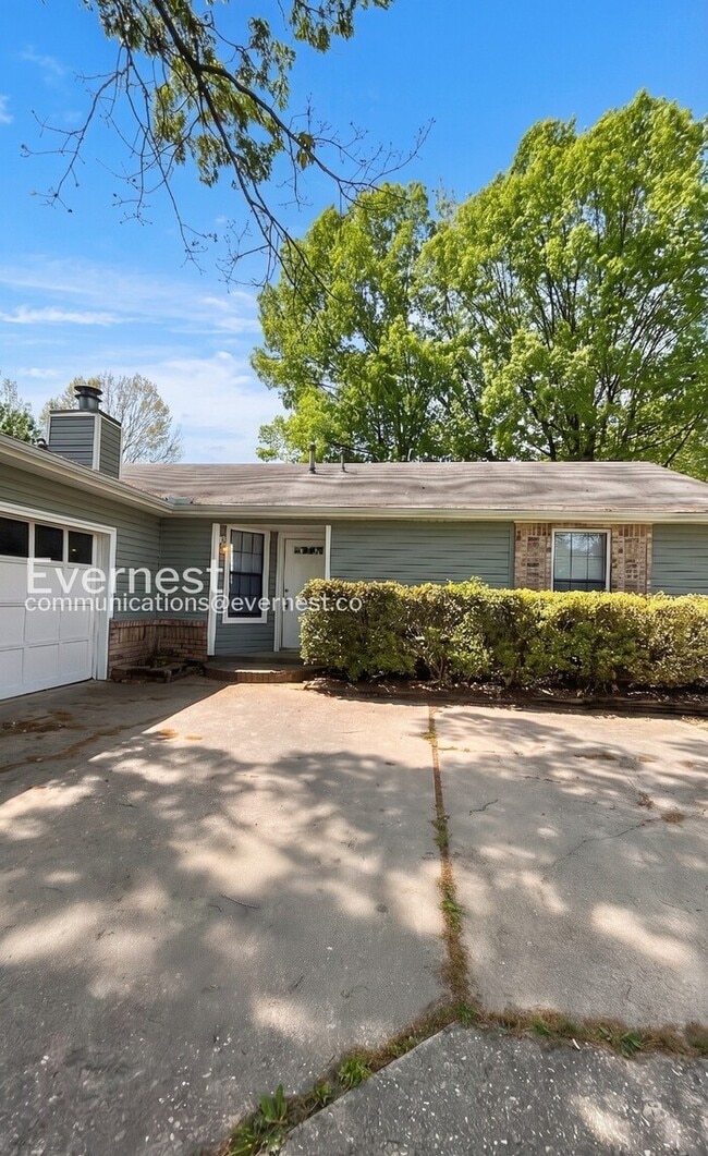 Building Photo - 24 Wagon Wheel Ct