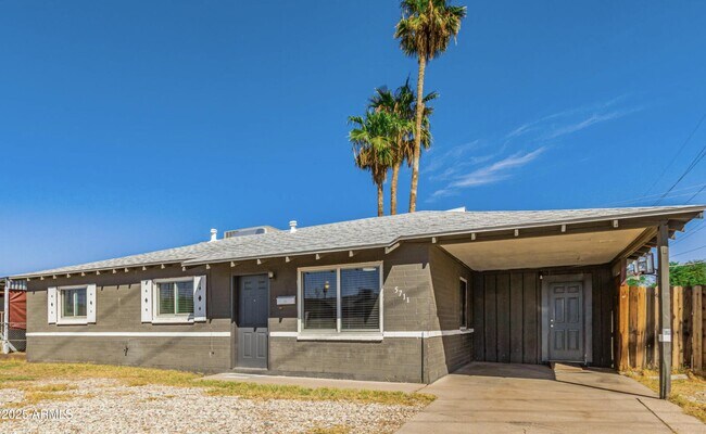 Photo - 5711 N 35th Ave