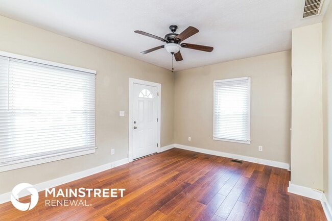 Photo - 1422 Longfield Ave