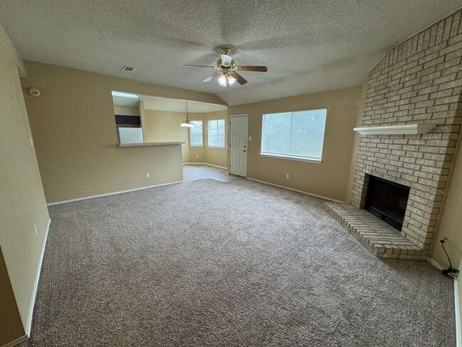 Photo - 5006 Glenoak Dr