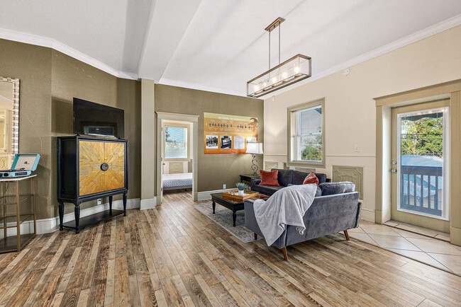 Building Photo - 92 Washington St Unit FL3-ID1281980P