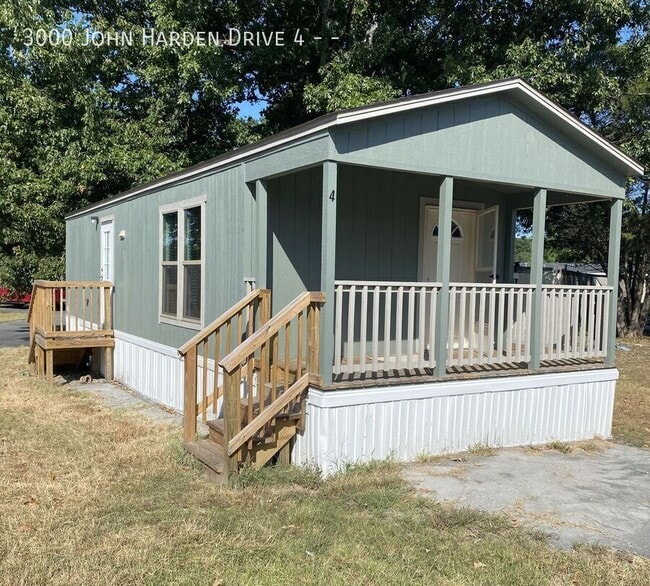 Photo - 3000 John Harden Dr