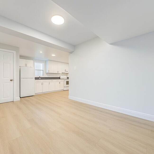 Photo - 73 Pearce Ave