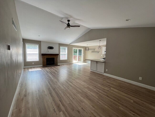 Photo - 5 Bed 3 Bath single family home!