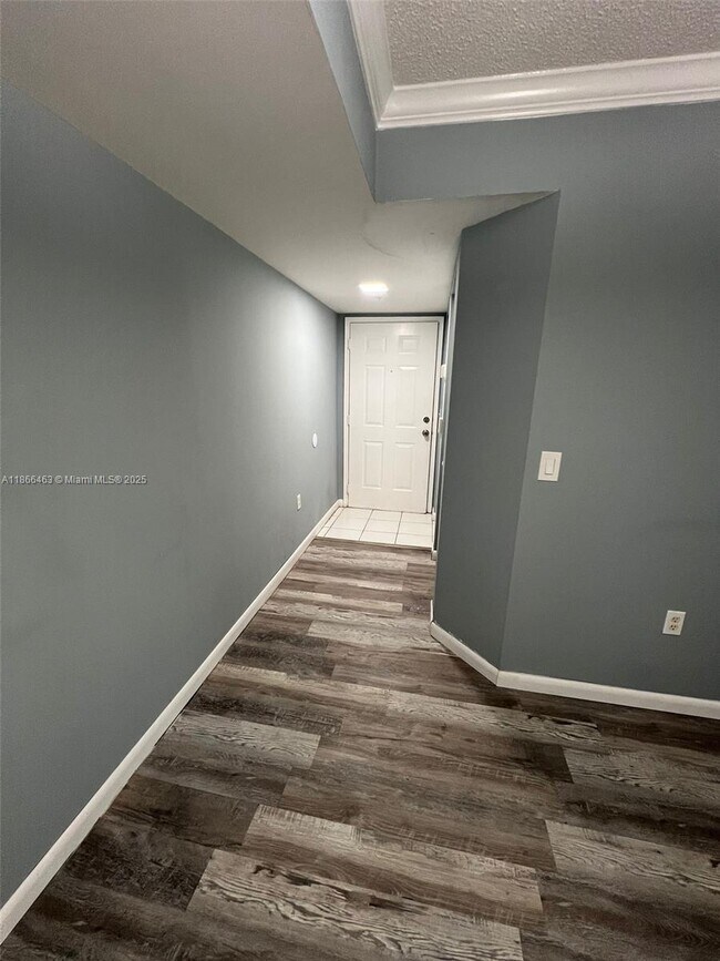 Photo - 2427 Centergate Dr Unit 205