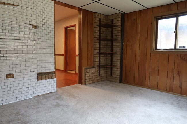 Photo - 3044 Kalamazoo Ave SE