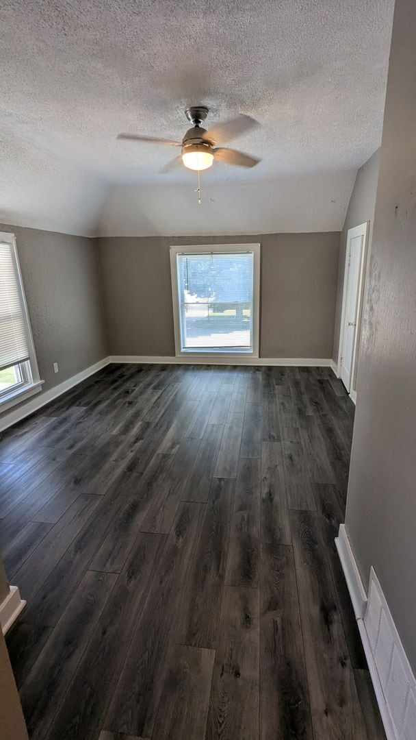 Photo - 6500 Havelock Ave Unidad #2