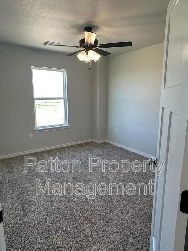 Photo - 14100 Daisy Dr