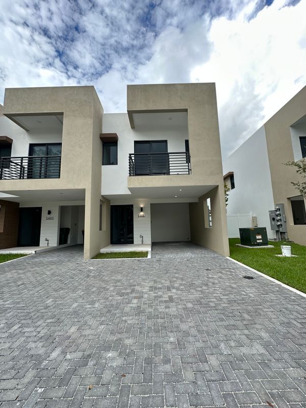 Photo - 5481 W Oak Wy Unit 5481-