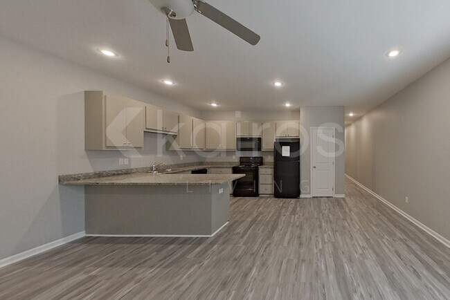 Photo - 2009 Wilson Rd