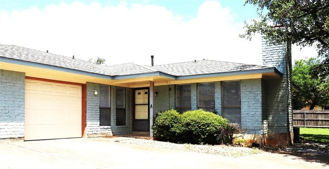 Photo - 1214 Leander Rd Townhome