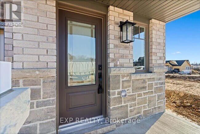 Photo - 131 Fitzgerald St