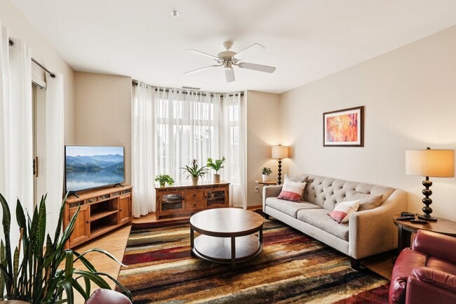 Sala de estar - 301 Harbour Town Dr Unidad 225