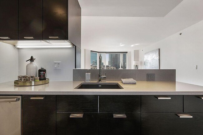 Photo - 20 2nd St Unidad 1411