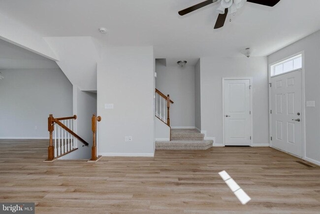 Photo - 8647 Rosecrans Ln