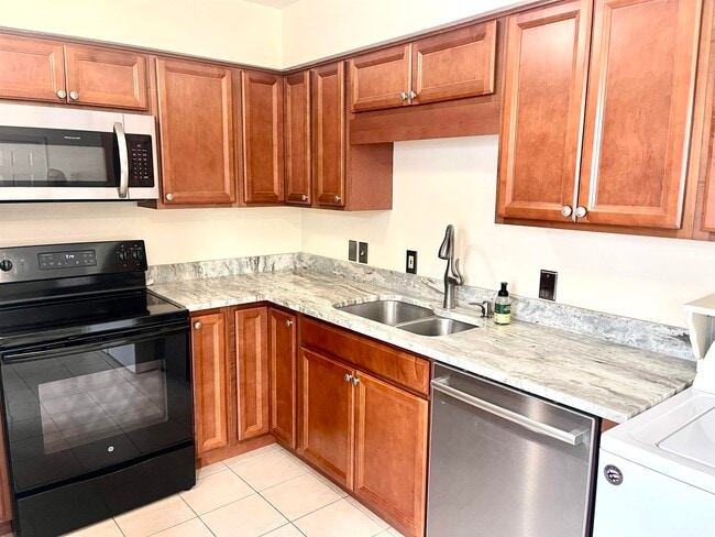 Photo - 278 Main St Unidad 3