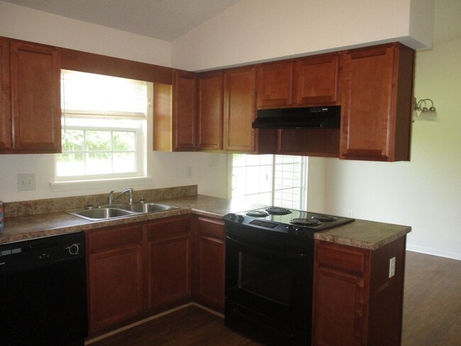 Photo - Charming three bedroom two bath home located off Piney Green.