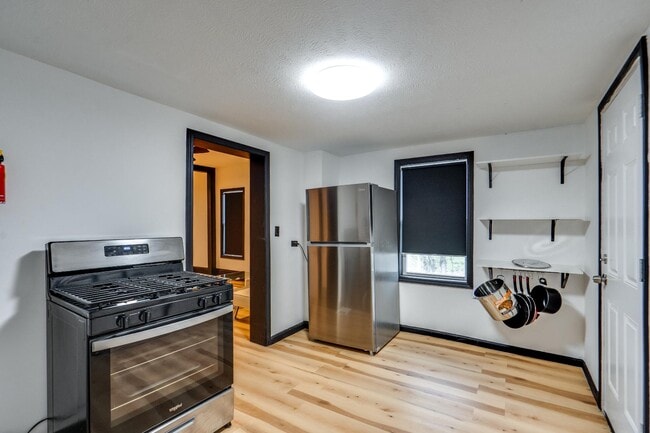 Photo - 2173 E 73rd St