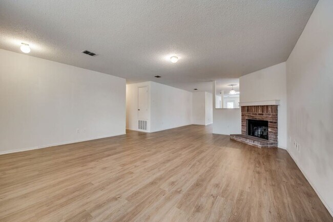 Photo - 3-bed 2-bath in Little Elm's highly desira...