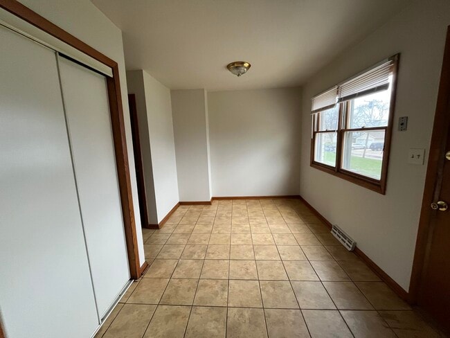 Photo - 8142 W Howard Ave