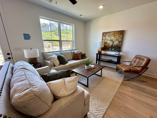 Photo - ONE-MONTH FREE RENT Move-Incentitive!!! Th...