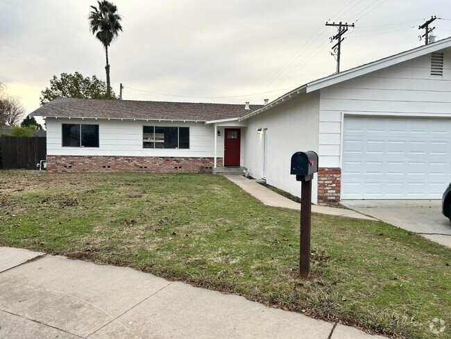 Building Photo - 1941 Reseda Ln Rental