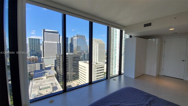 Photo - 1010 Brickell Ave Unidad 2511