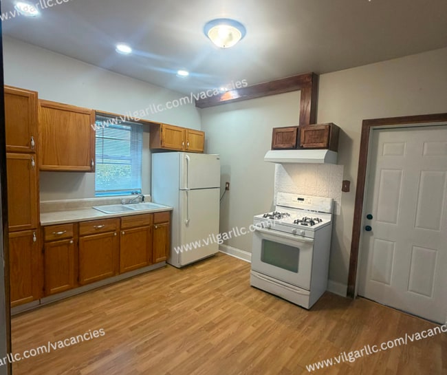 5417 Wood Ave Unit 1st Floor