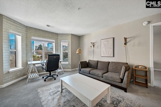 Photo - 900 Taylor St