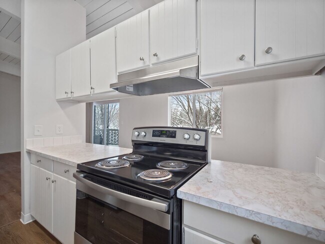 Photo - 9025 E Liberty Ave Unit 9025